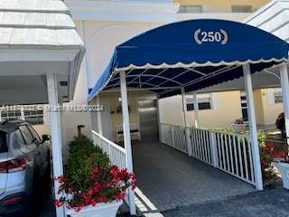 This beautifully remodeled unit is move in ready, it's a must - Beach Condo for sale in Atlantis, Florida on Beachhouse.com