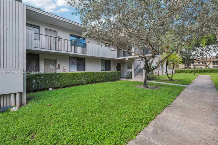 Charming 2 bed/ 2 bath condo in vibrant Coral Springs featuring - Beach Condo for sale in Coral Springs, Florida on Beachhouse.com