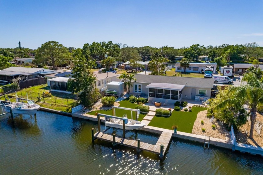 Discover the waterfront lifestyle you've always dreamed of in - Beach Home for sale in St. Petersburg, Florida on Beachhouse.com