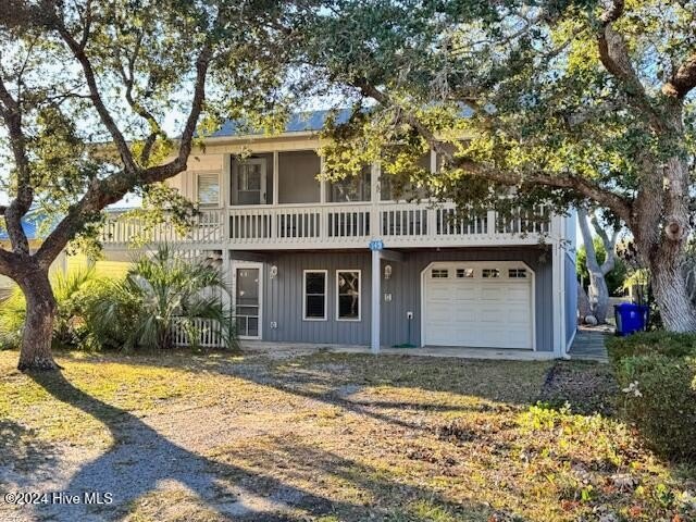 SO MUCH POTENTIAL with this MUST SEA home located in Oak Island! - Beach Home for sale in Oak Island, North Carolina on Beachhouse.com