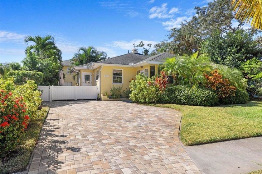 Location - Location -- 2 HOUSES FOR THE PRICE OF 1. Quaint - Beach Home for sale in Clearwater, Florida on Beachhouse.com