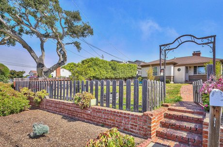 This exceptional property presents a fantastic opportunity for - Beach Home for sale in Monterey, California on Beachhouse.com