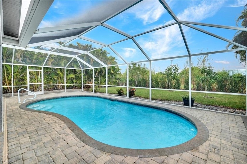 Welcome to 15645 Beachcomber Ave -- where everyday living feels - Beach Home for sale in Fort Myers, Florida on Beachhouse.com