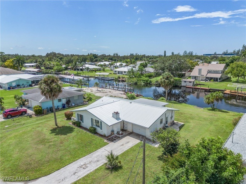 INVESTMENT OPPORTUNITY! DRASTICALLY REDUCED! DIRECT GULF ACCESS - Beach Home for sale in Fort Myers, Florida on Beachhouse.com