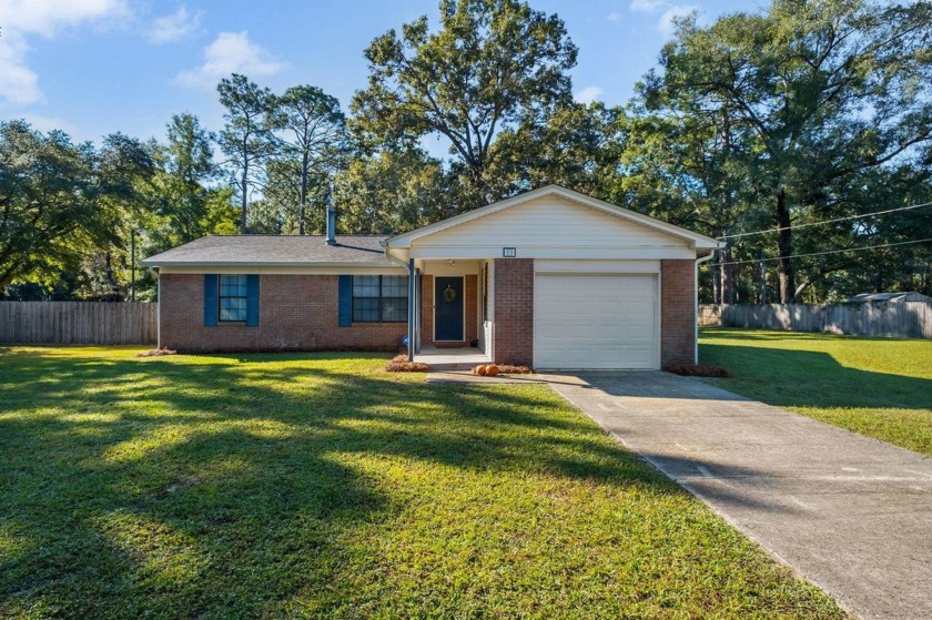 Welcome to beautiful Crawfordville. This home is in an ideal - Beach Home for sale in Crawfordville, Florida on Beachhouse.com