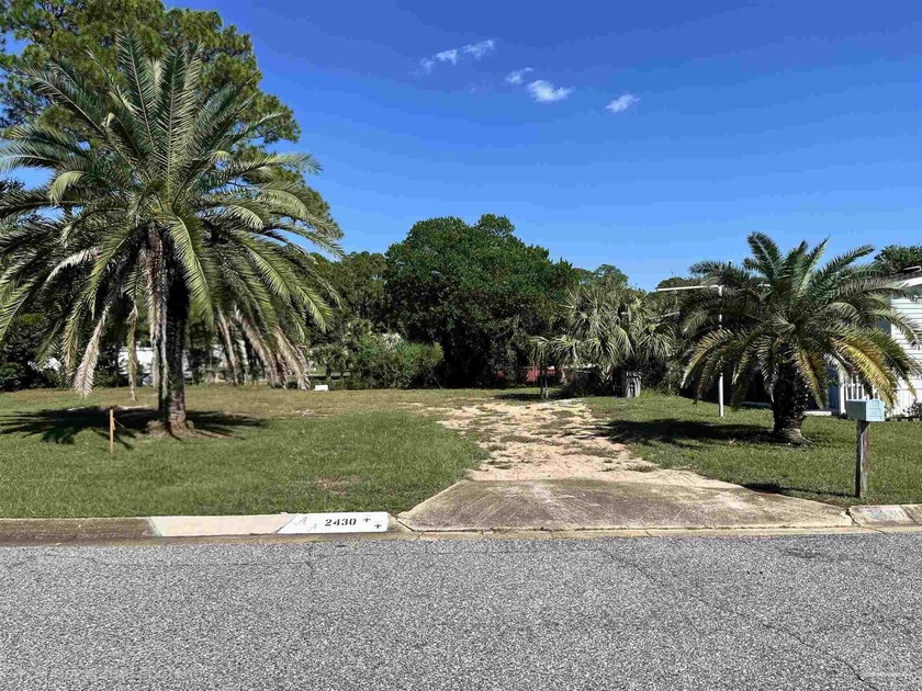 Beautiful Water Front Lot! Great location! Direct access to - Beach Lot for sale in Pensacola, Florida on Beachhouse.com