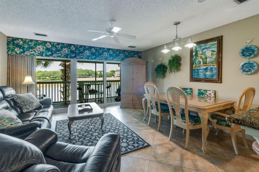 This beautiful 2 bedroom PLUS loft, making the condo live like a - Beach Condo for sale in Miramar Beach, Florida on Beachhouse.com