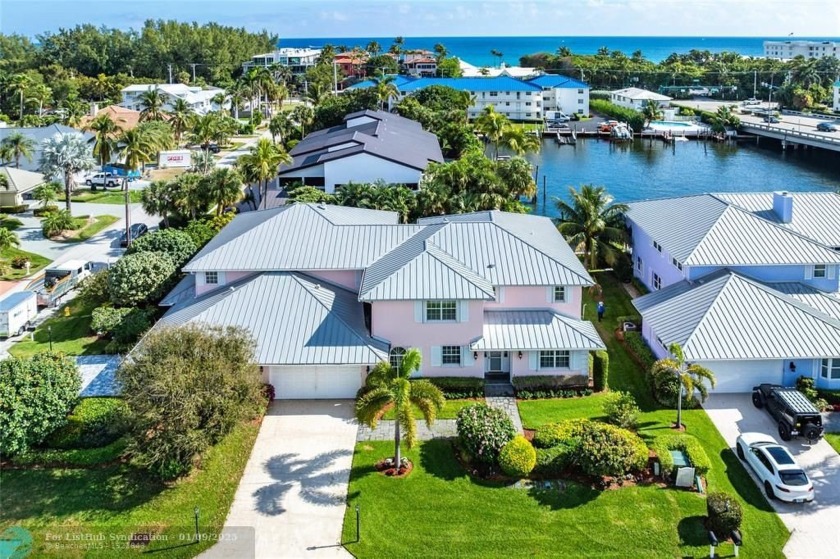 Amazing 4 Bed/3 Bath townhouse with deeded dockage for up to a - Beach Condo for sale in Delray Beach, Florida on Beachhouse.com