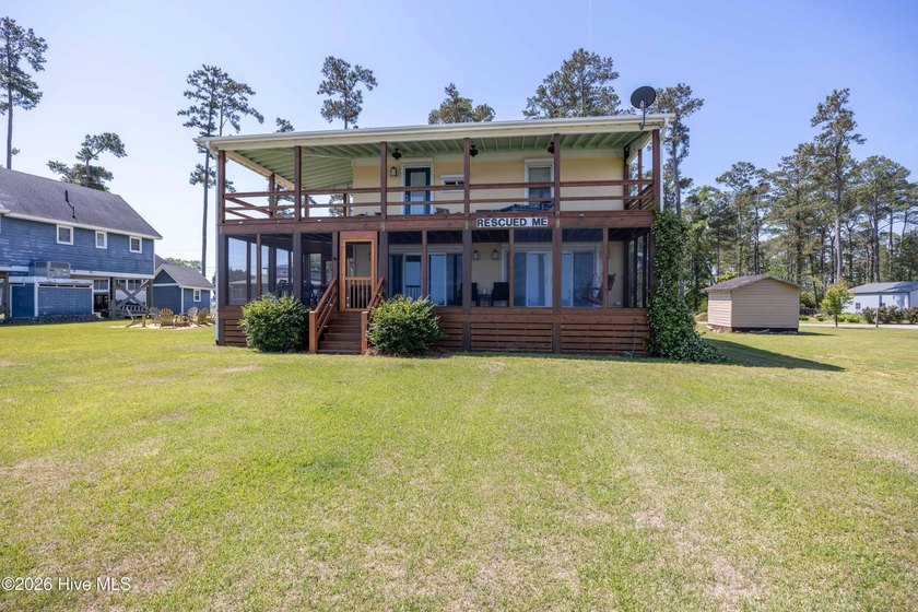 On a clear day, you can see forever! This wonderful riverfront - Beach Home for sale in Aurora, North Carolina on Beachhouse.com