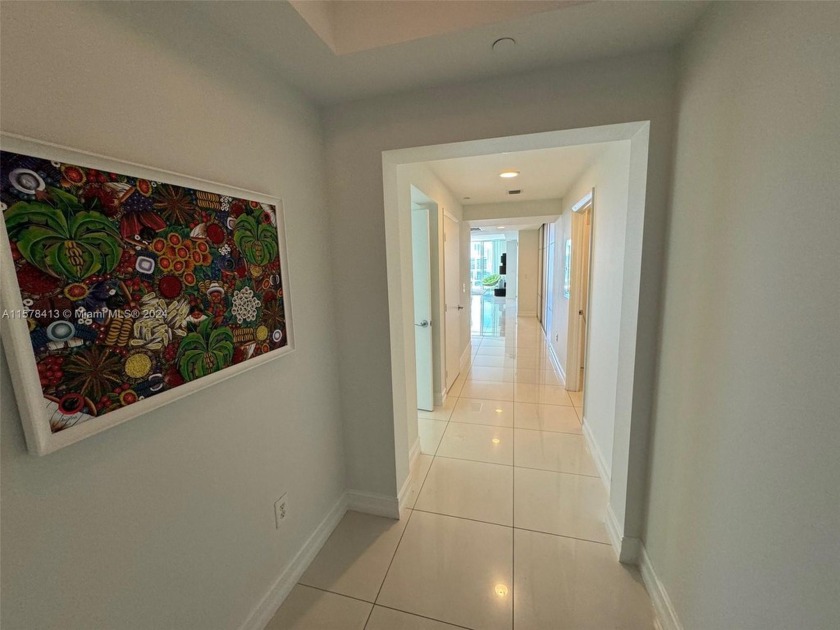 AMAZING 2 BEDS/2.5 BATHS + DEN (CONVERTED TO 3rd BEDROOM) AT - Beach Condo for sale in Aventura, Florida on Beachhouse.com