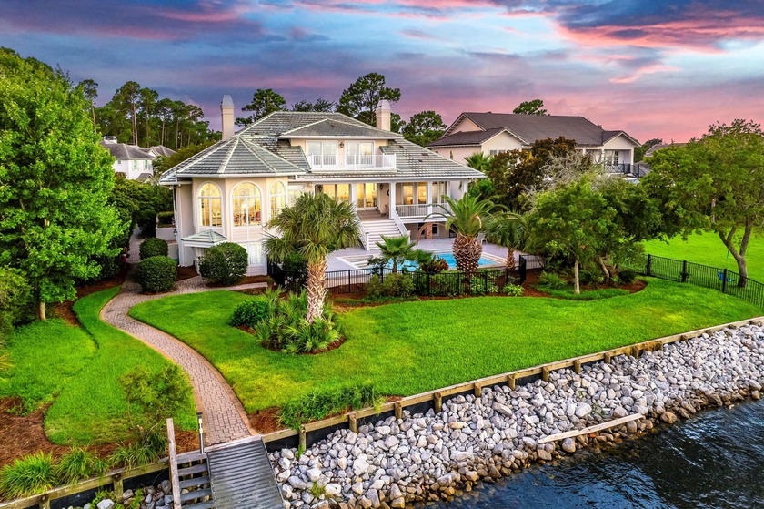 Timeless elegance on the bay behind the gates of prestigious - Beach Home for sale in Destin, Florida on Beachhouse.com
