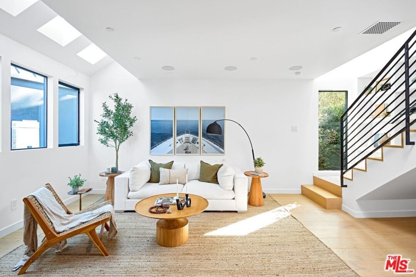 Introducing The Penmar Palms, a distinguished collection of - Beach Home for sale in Venice, California on Beachhouse.com