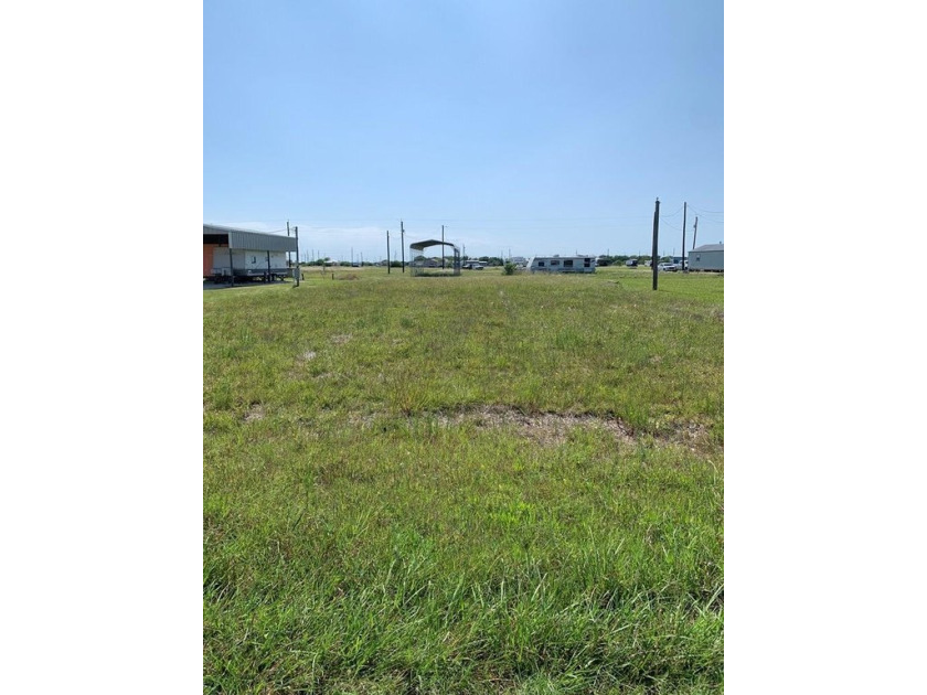 Great lot with a blank canvas to build up your vacation spot or - Beach Lot for sale in Palacios, Texas on Beachhouse.com