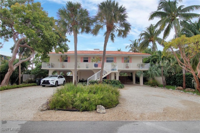 Welcome to your dream oasis in the prestigious Venetian Shores! - Beach Home for sale in Islamorada, Florida on Beachhouse.com