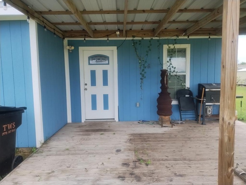 Very nice three bedroom, one and a half bath home in Boca Chica - Beach Home for sale in Palacios, Texas on Beachhouse.com