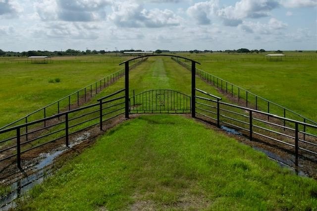 Ranching or roping? These lush green pastures with lighted arena - Beach Acreage for sale in Blessing, Texas on Beachhouse.com