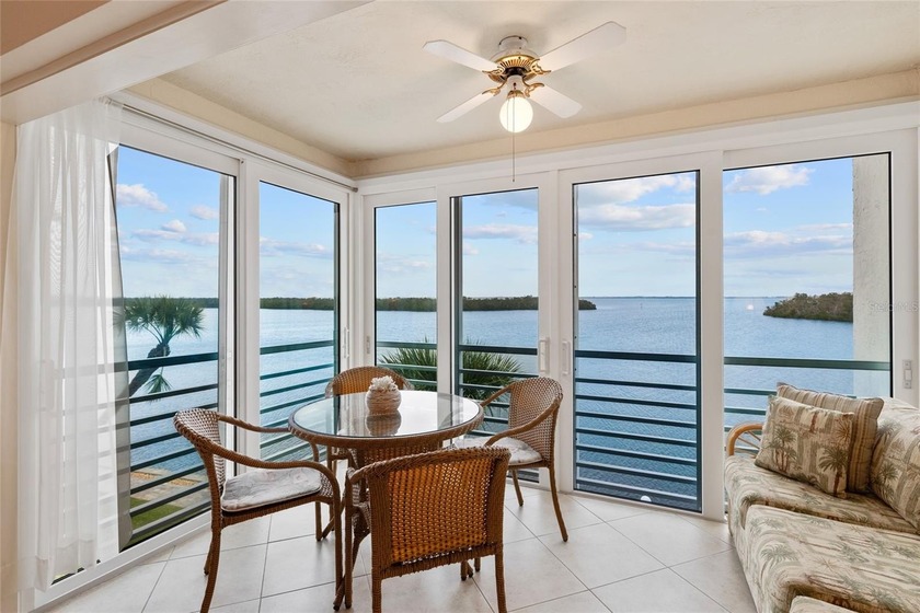 Unlock the Door to Your Dream Beach and Boating Lifestyle! Step - Beach Condo for sale in Longboat Key, Florida on Beachhouse.com