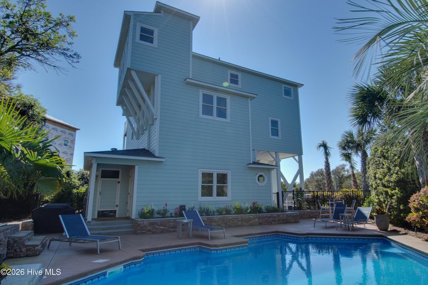 This big beautiful house could be yours! Third row to the soul - Beach Home for sale in Emerald Isle, North Carolina on Beachhouse.com