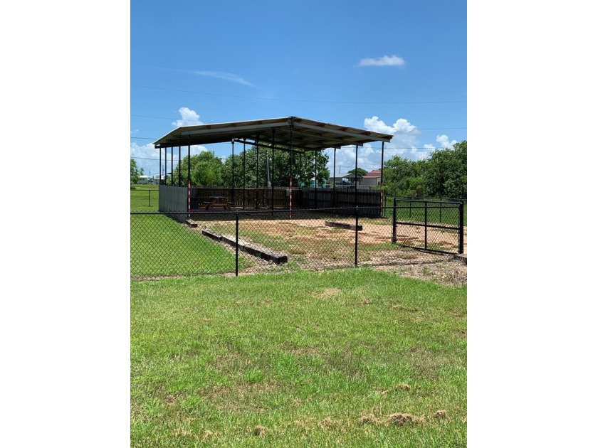 This is an excellent opportunity to own .25 acre property on the - Beach Lot for sale in Palacios, Texas on Beachhouse.com