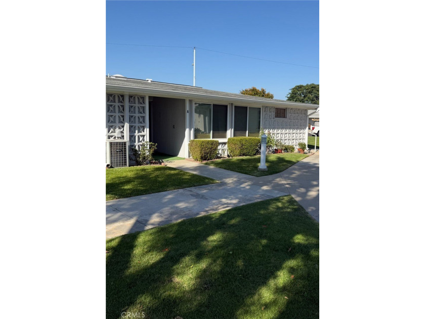 Remodeled 2 bedroom unit in highly sought after Mutual 3!  This - Beach Other for sale in Seal Beach, California on Beachhouse.com