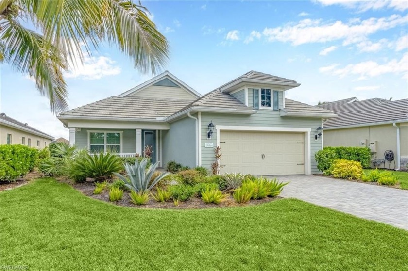 Experience comfort and style in this impeccably maintained - Beach Home for sale in Fort Myers, Florida on Beachhouse.com