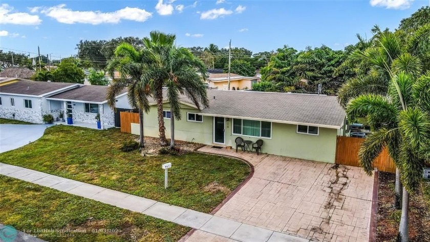 Welcome home to this beautifully renovated 3-bedroom, 1-bath - Beach Home for sale in Hollywood, Florida on Beachhouse.com