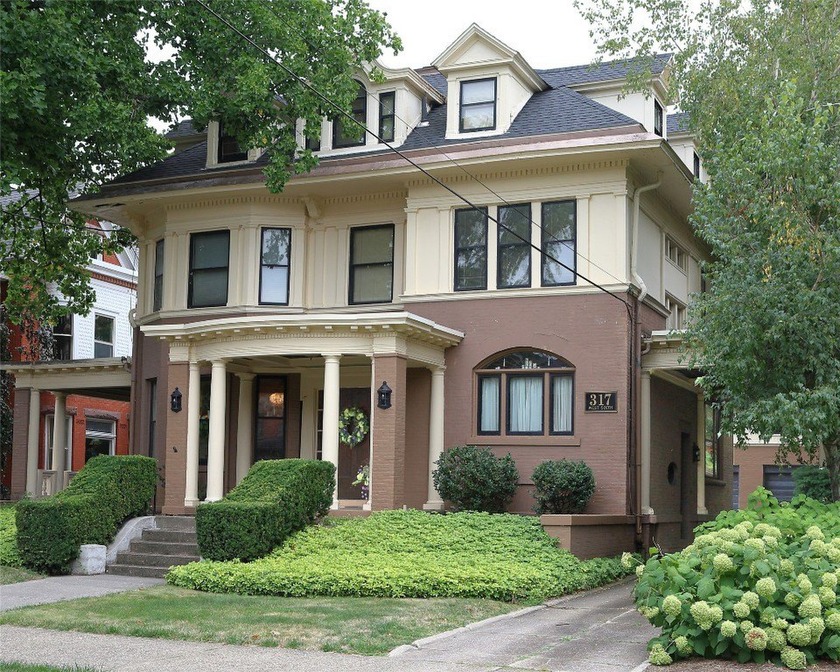 INTRODUCING A PRIME OPPORTUNITY IDEALLY SITUATED IN THE HEART OF - Beach Commercial for sale in Erie, Pennsylvania on Beachhouse.com