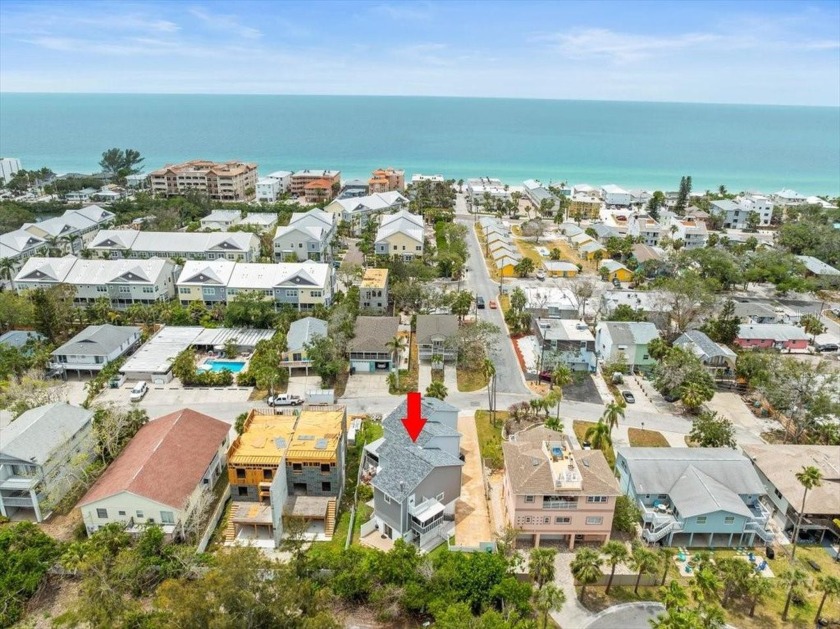 YOUR PRIVATE BEACH RETREAT. Located just blocks from the sugary - Beach Townhome/Townhouse for sale in Indian Rocks Beach, Florida on Beachhouse.com
