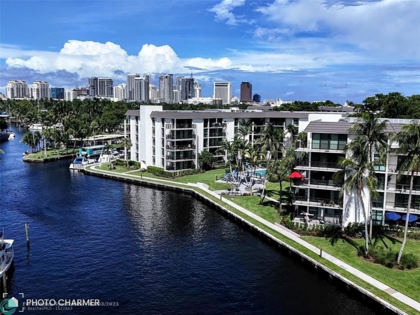 A boat and pet lovers dream! GREAT opportunity with this super - Beach Condo for sale in Fort Lauderdale, Florida on Beachhouse.com