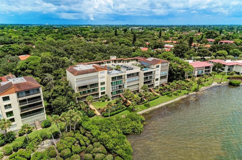 Experience a rare waterfront opportunity in the Vistas of Wild - Beach Condo for sale in Bradenton, Florida on Beachhouse.com