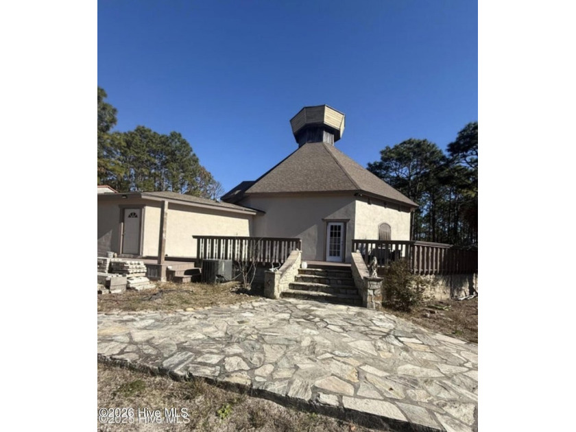Welcome to a truly unique private retreat designed for those who - Beach Home for sale in Newport, North Carolina on Beachhouse.com