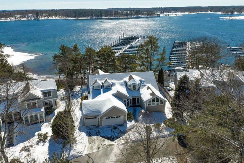 A rare offering in the coveted Marina Heights enclave of - Beach Home for sale in New Castle, New Hampshire on Beachhouse.com