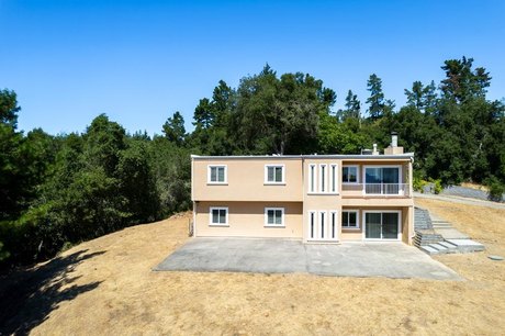 Privacy and amazing views surround this custom, one-of-a-kind - Beach Home for sale in Los Gatos, California on Beachhouse.com