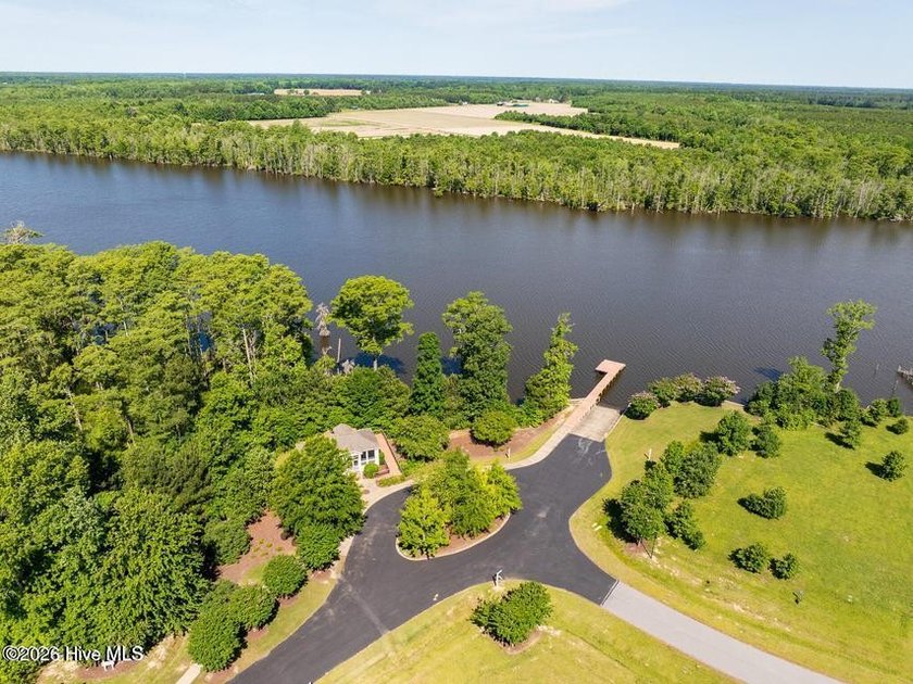 Don't miss this opportunity to own a beautiful waterfront lot in - Beach Acreage for sale in Edenton, North Carolina on Beachhouse.com