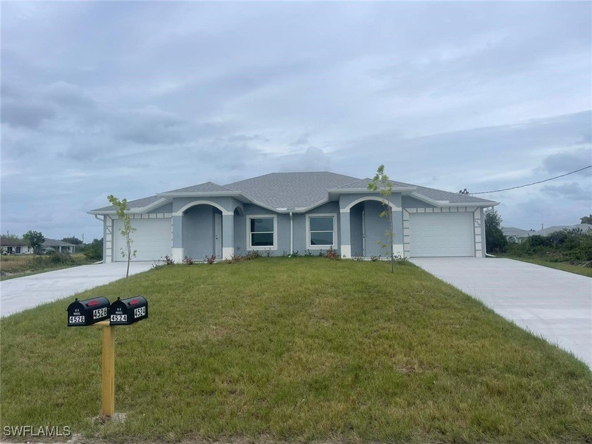 OMG!!!!!!! location, location, location. SPECTACULAR AND - Beach Home for sale in Lehigh Acres, Florida on Beachhouse.com