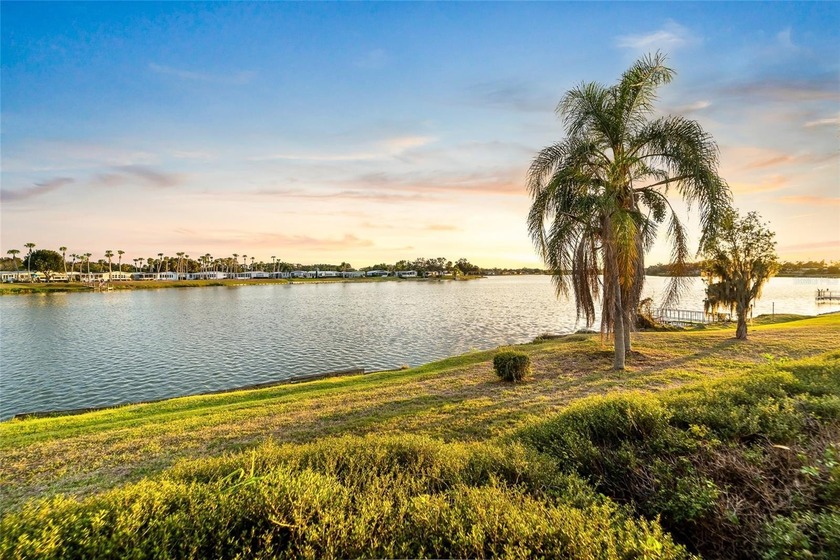Make this beautiful lakefront home your Florida oasis. This - Beach Home for sale in Palmetto, Florida on Beachhouse.com