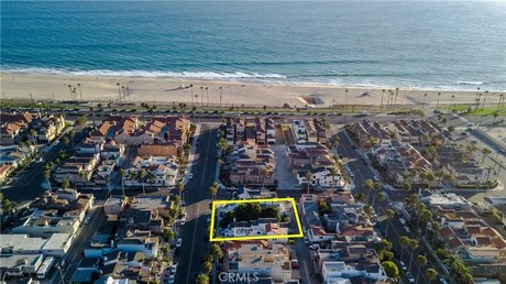 This incredible opportunity is very rare in the downtown - Beach Lot for sale in Huntington Beach, California on Beachhouse.com