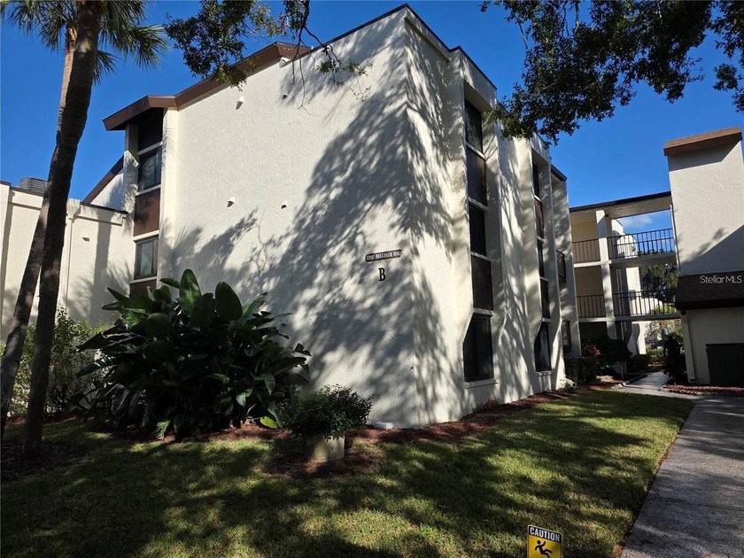 Welcome to this charming and spacious 2-bedroom, 1-bath fully - Beach Condo for sale in Clearwater, Florida on Beachhouse.com