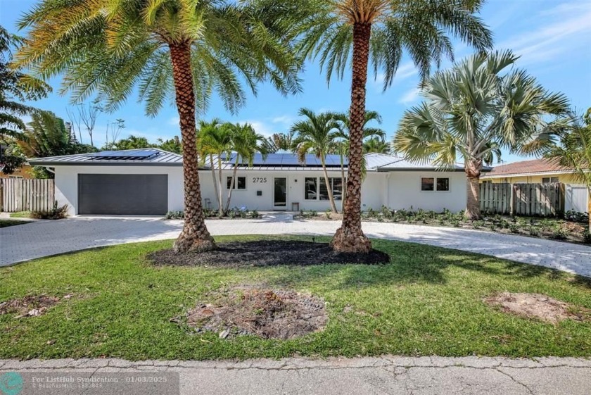 Welcome to your stunning 3-bedroom and a den retreat in the - Beach Home for sale in Fort Lauderdale, Florida on Beachhouse.com