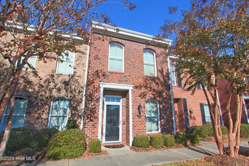 **Charming Urban Style Townhome in Prime Location**

This - Beach Townhome/Townhouse for sale in Sunset Beach, North Carolina on Beachhouse.com