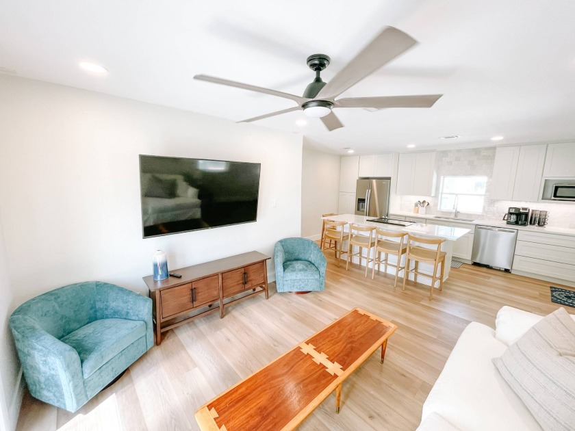 Newly Remodeled 3 Bedroom Home/Steps to the beach! - Beach Vacation Rentals in Pensacola Beach, Florida on Beachhouse.com