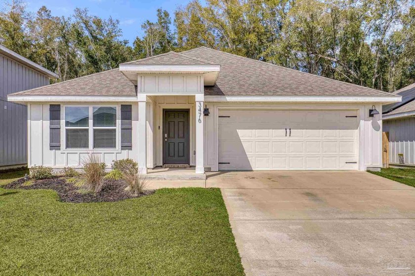Built in 2023, this well-maintained 4 bedroom, 2 bathroom home - Beach Home for sale in Pensacola, Florida on Beachhouse.com