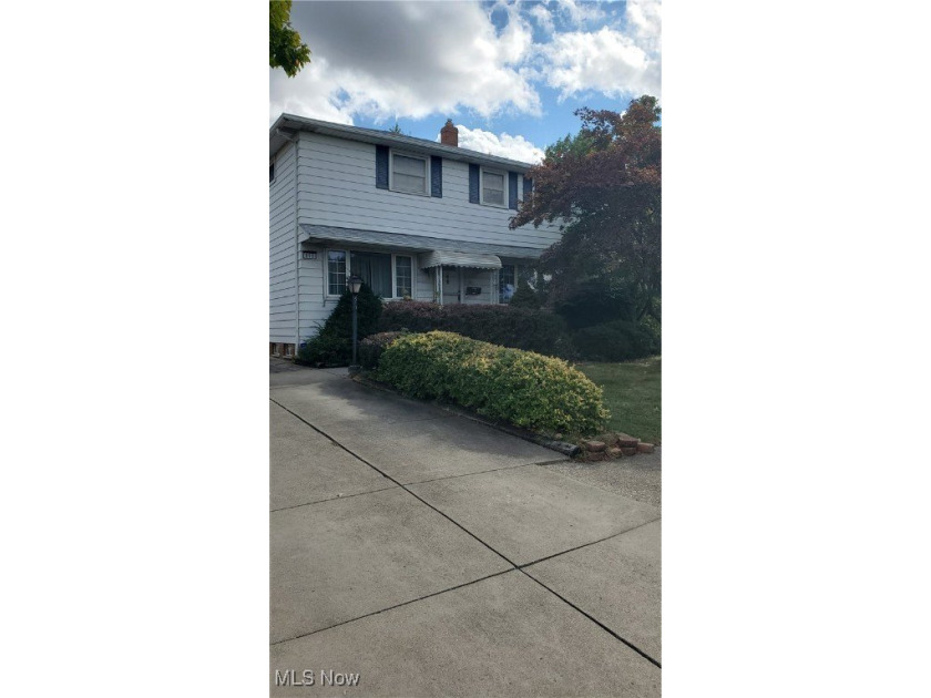 Large 4 bedroom 1.5 bath colonial, fixer upper on a great - Beach Home for sale in Euclid, Ohio on Beachhouse.com
