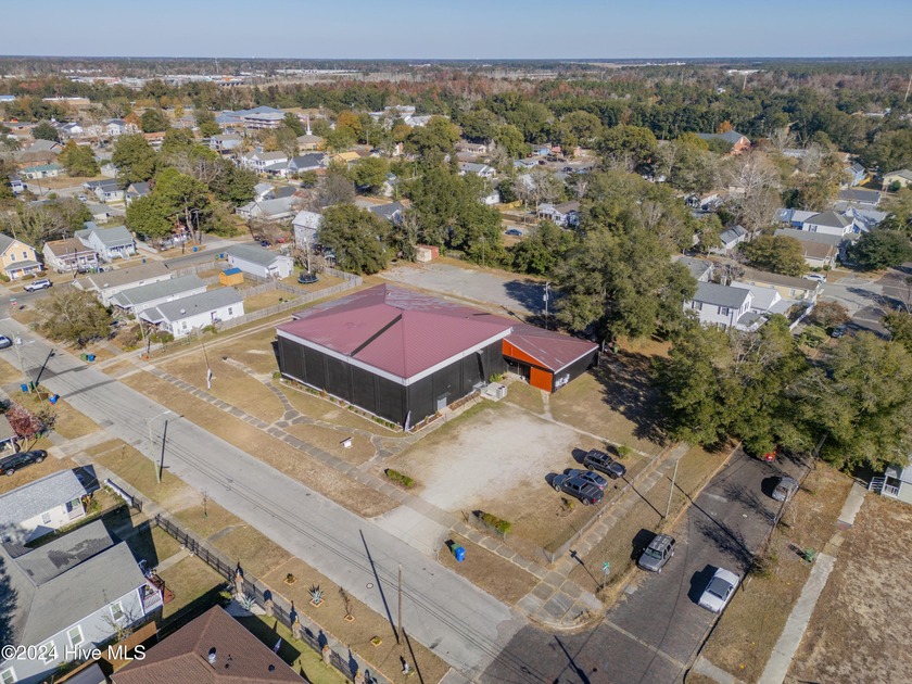 14,000 Square foot building, formerly the James B. Dudley School - Beach Lot for sale in Wilmington, North Carolina on Beachhouse.com
