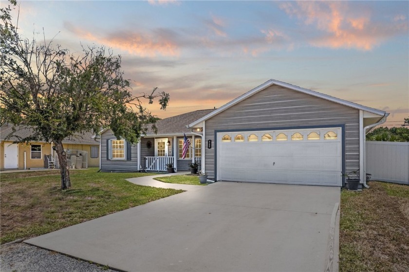 ZERO MONEY DOWN can get you into this home with a preferred - Beach Home for sale in Vero Beach, Florida on Beachhouse.com