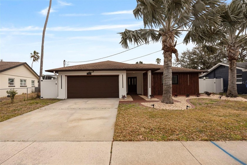 Welcome to the highly desirable Shore Acres neighborhood, where - Beach Home for sale in St. Petersburg, Florida on Beachhouse.com