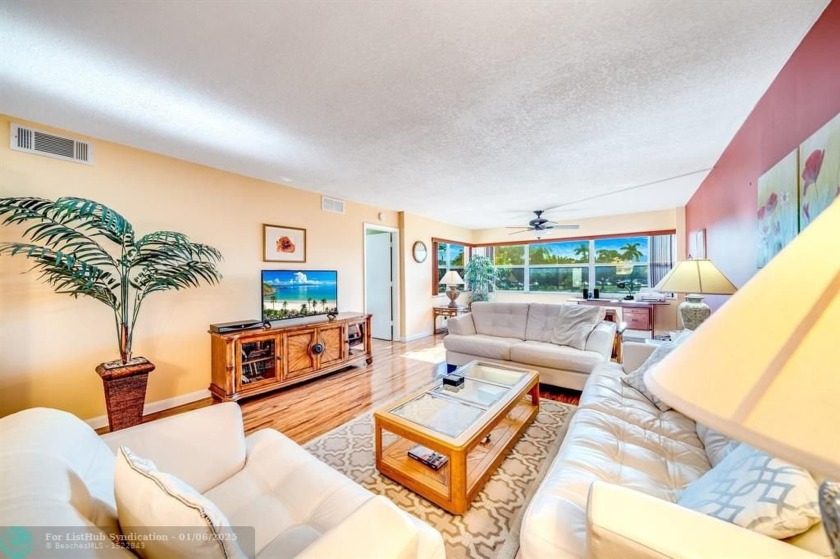 Turnkey ready! Start living in paradise without the fuss of - Beach Condo for sale in Sunrise, Florida on Beachhouse.com