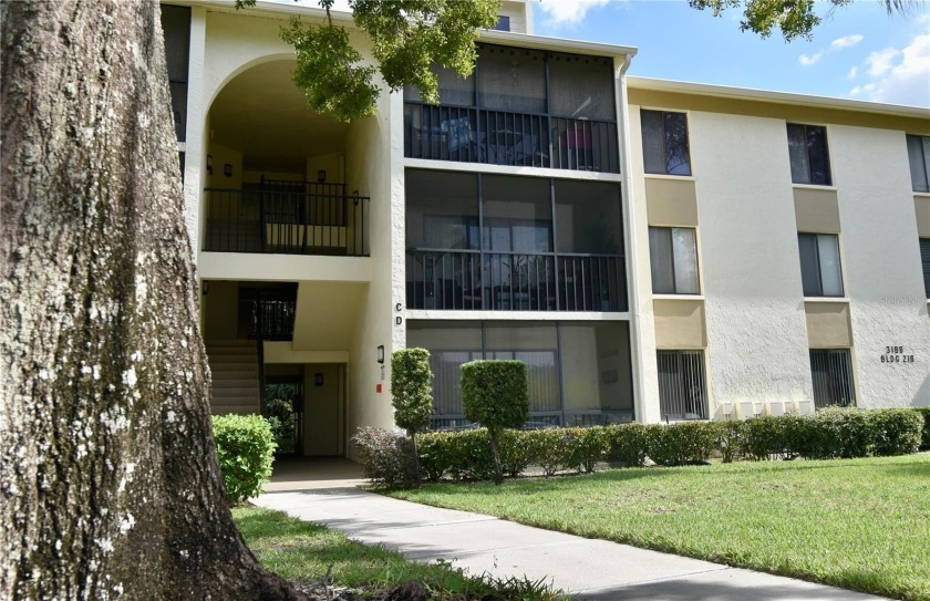 Welcome to Pine Ridge at Lake Tarpon, where maintenance-free - Beach Condo for sale in Tarpon Springs, Florida on Beachhouse.com