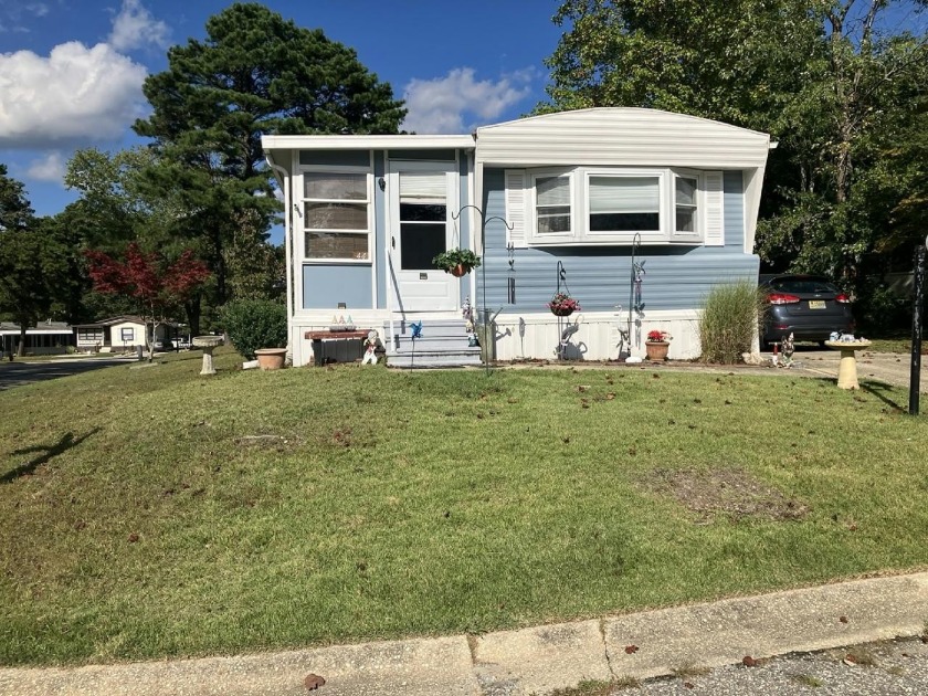 Welcome to this cozy 2 bedroom, 2 bath home located in a - Beach Home for sale in Barnegat, New Jersey on Beachhouse.com