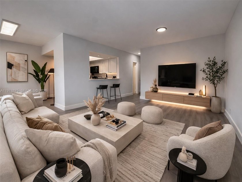 Fully renovated 2-bed/1-bath condo with  870 sq ft of living - Beach Condo for sale in Hallandale Beach, Florida on Beachhouse.com